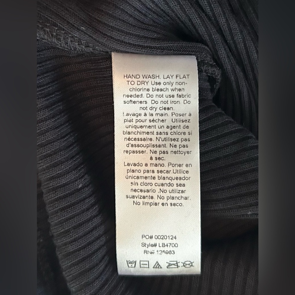 NWT ❤️BEYOND YOGA, ELEVATED ACTIVEWEAR❤️ Formation Black Tank Top - Picture 13 of 16